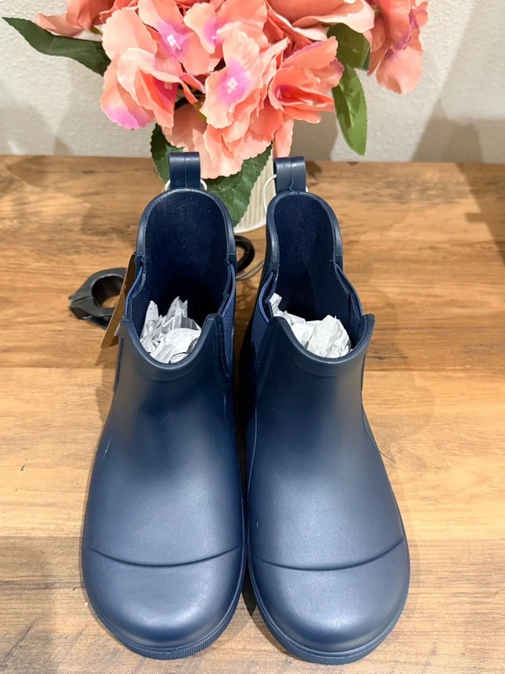 Bearpaw Little & Big Kid Unisex Chelsea Flat Heel Rain Boots in navy size 11